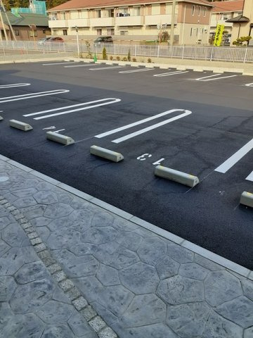 ヴァーサ・メローネⅠの駐車場