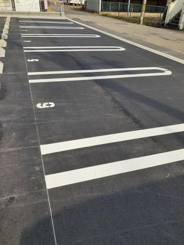 ジェラートの駐車場