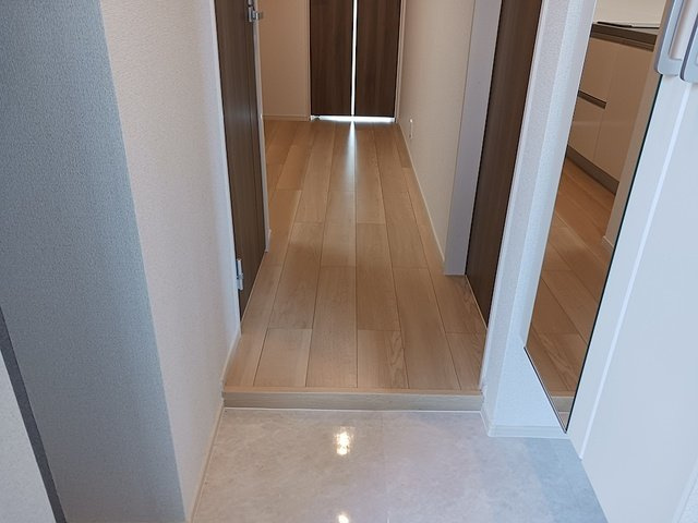 ヒカルサさいたま宮原の玄関