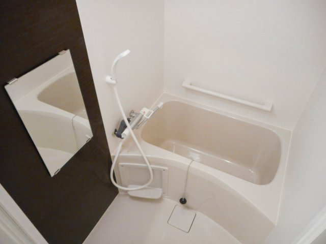 クレイノアドバンス川崎の浴室