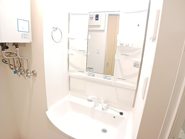 ＹＨアジュール　コリーヌの洗面所