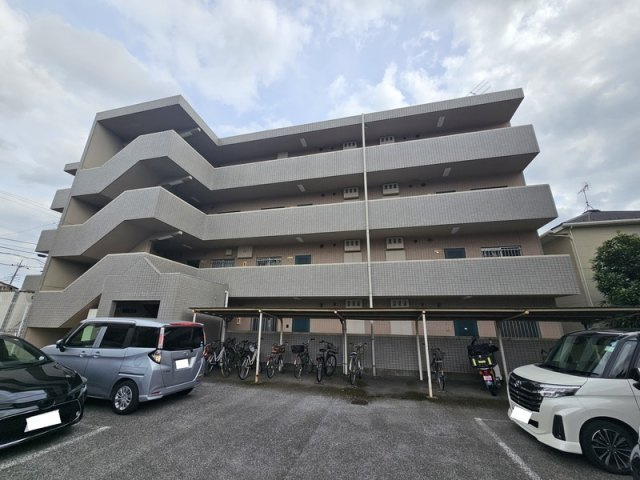 PLENDY北小金の外観