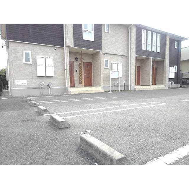 アルダンⅡの駐車場