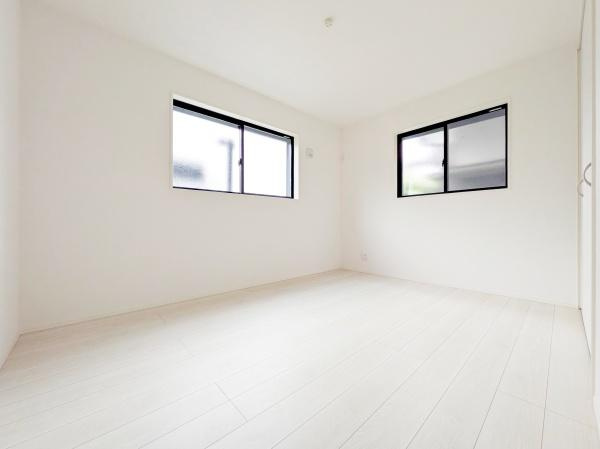 横浜市青葉区鴨志田町の新築一戸建の洋室|落ち着きのある洋室です！
休日はこちらでおくつろぎ下さい♪