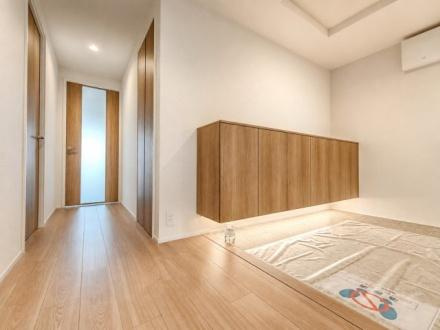京阪ローズタウンファインガーデンあゆみヶ丘A棟　マンションの玄関