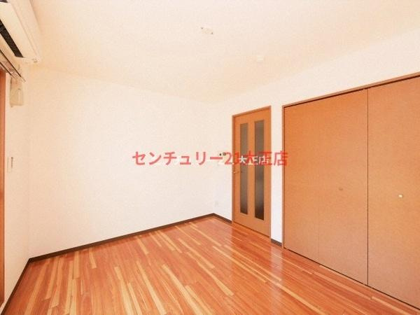 シャトー弁天参番館の展望|洋室