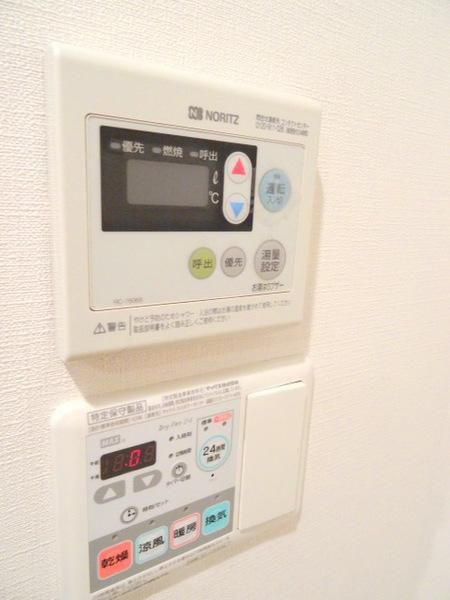 プレミアムコート大正フロントの浴室|★設備充実★