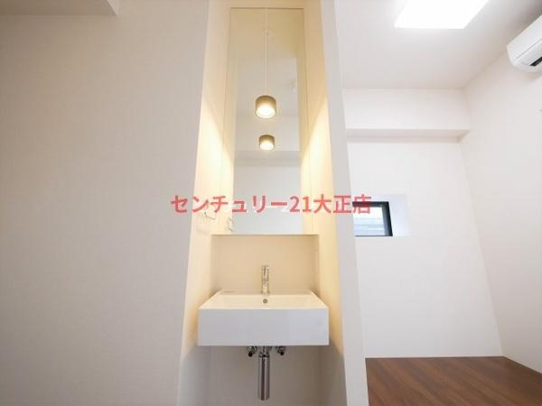 JJ CORT市岡の洗面所