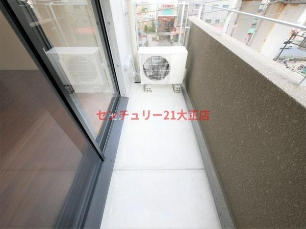 JJ CORT市岡のバルコニー