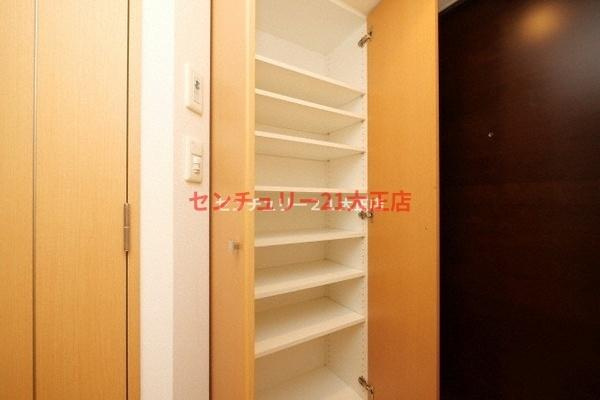 エステムコート難波WEST－SIDE大阪ドーム前の玄関