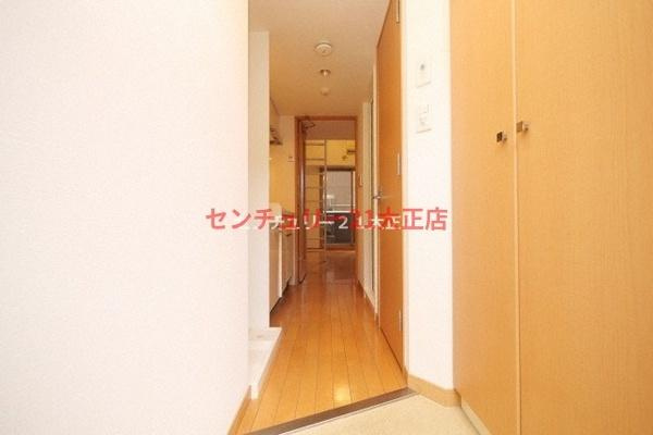 エステムコート難波WEST－SIDE大阪ドーム前の玄関