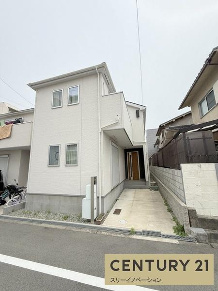 春日出中1丁目中古戸建の前面道路含む現地写真