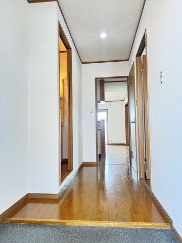 ポラリスA棟の玄関