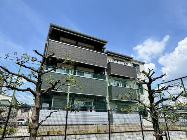 サンフィールド久宝寺の外観