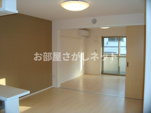 Ｋ　ハウス　Ⅱ【おとり物件なし】#学生・社会人にオススメ！初期費用分割払いOK！の居間・リビング|リビング