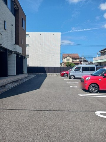 シャンド・フルール　Ｍの駐車場