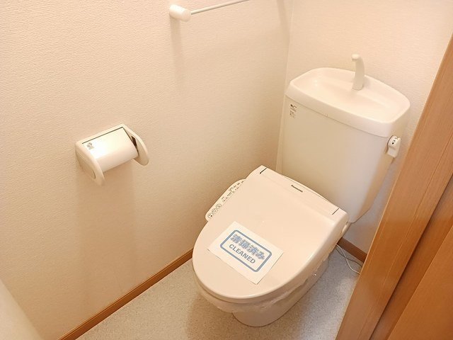 エテルノ・ラッフィナートのトイレ|ゆったりとした空間のトイレです