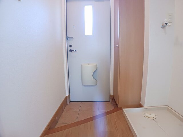 ウイスタプラスの玄関|収納もある玄関です