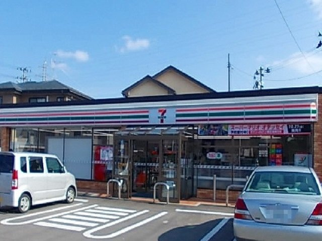 ベルナベウの周辺|セブンイレブン秋田将軍野南まで240m
