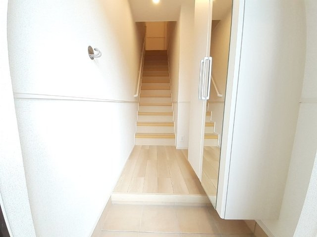 サニーヒルハウスⅡの玄関|落ち着いた玄関です