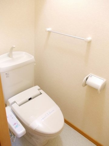 カルムＢのトイレ|落ち着いたトイレです