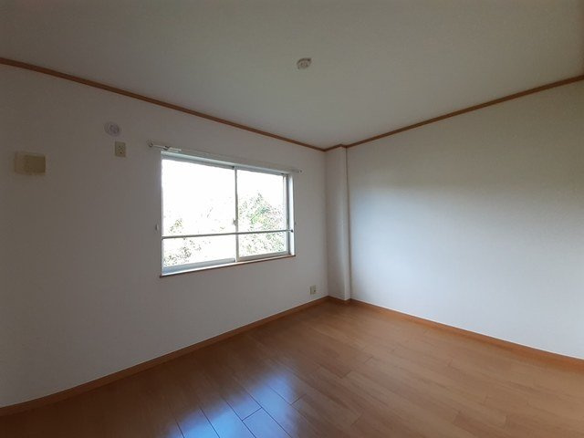 エレンシアの内装|内装は落ち着いています