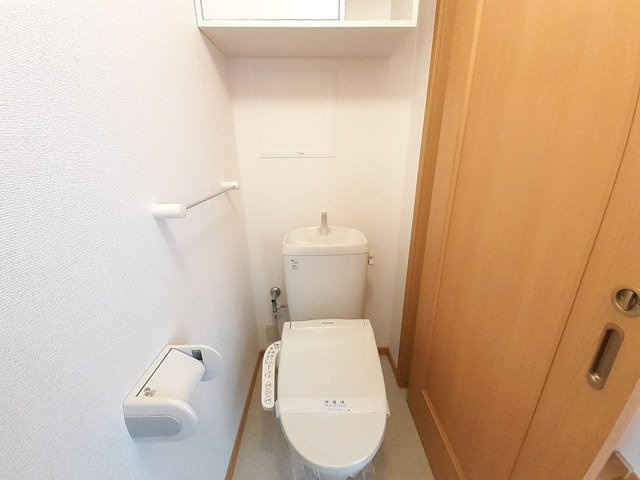 エレンシアのトイレ|落ち着いたトイレです