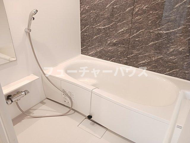 ヒカルサ水戸石川ノースの浴室