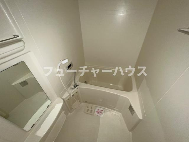 ルインズ・ヒル（ＲＵＩＮＳ・ＨＩＬＬ）の浴室|バス