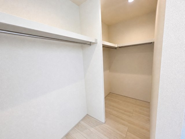 宇治市伊勢田町名木１丁目の収納