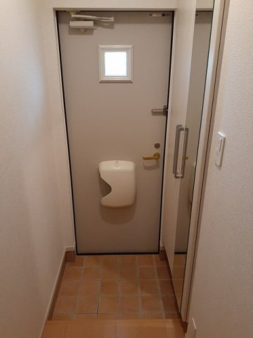 スカイハイツ儀徳Ⅱの玄関