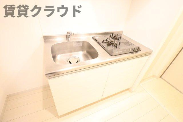 リブリ・千葉寺のキッチン|明るい玄関です