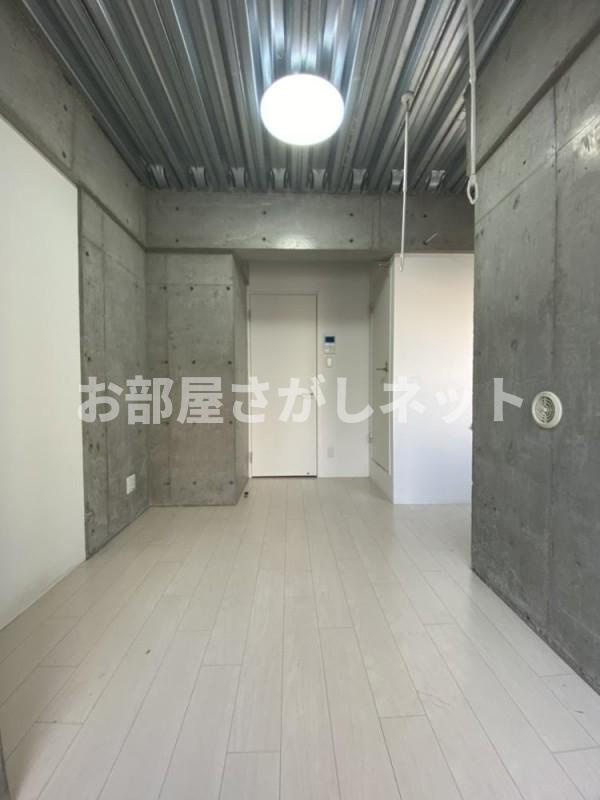 アルトパレス【おとり物件なし】#学生・社会人にオススメ！初期費用分割払いOK！の居間・リビング|居室、リビング
