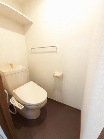 エテルノジェンテのトイレ|落ち着いたトイレです