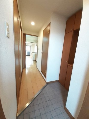 エテルノジェンテの玄関|ゆったりとした玄関です