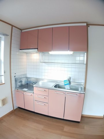 グリーン・ノアＣのキッチン|お料理しやすいキッチンです