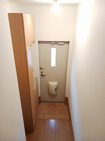 スプリングコートＢの玄関|毎日通る玄関はこちらです
