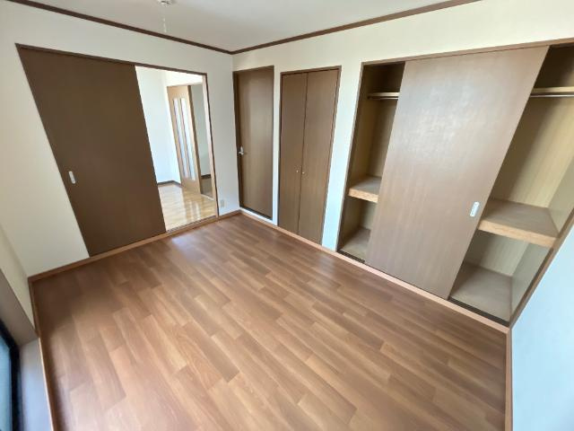 アスパラ館の内装|洋室