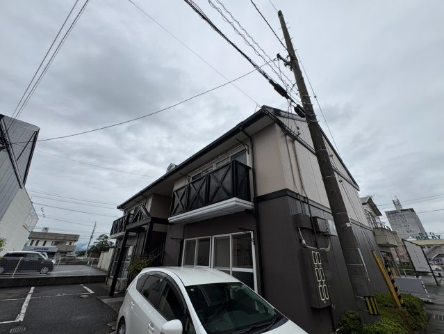 ラピエール A棟の外観