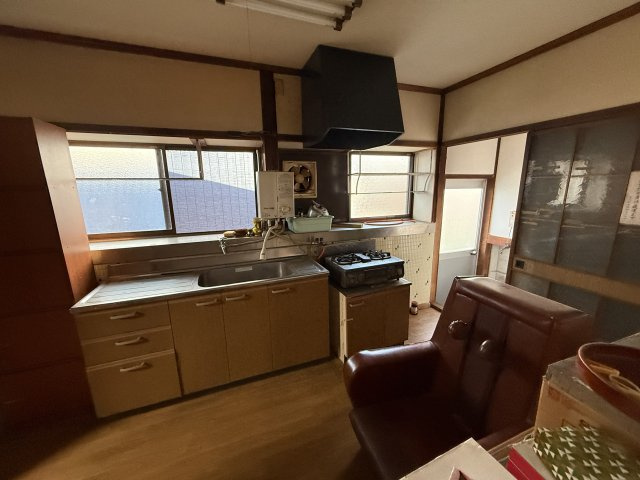 2026/7/31NEW　戸建　飛騨市古川町幸栄町　700万のキッチン