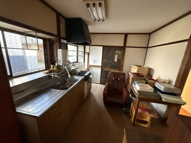 2026/7/31NEW　戸建　飛騨市古川町幸栄町　700万のキッチン