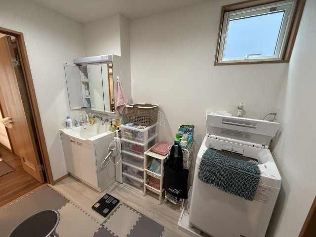 26/8/1商談中　戸建　高山市赤保木町　2180万（26/7/6新規）の脱衣所