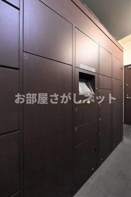 パレステュディオ新宿都庁前【おとり物件なし】#学生・社会人にオススメ！初期費用分割払いOK！のその他共用部分|宅配BOX
