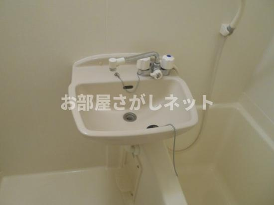 フラットワンの洗面所