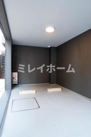ブライズ下丸子DUEの駐車場