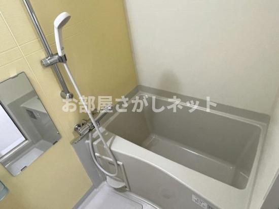 アルテシモラルゴの浴室