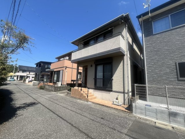 「太陽光パネル付き」南国市大そね乙 戸建ての前面道路含む現地写真|前面道路含む現地写真です