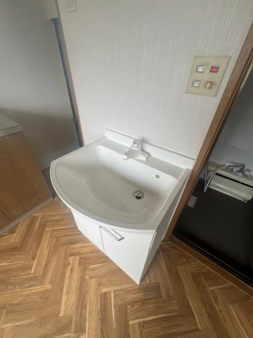 乙木3丁目貸家の洗面所