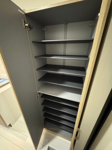 プライア読売ランド前の収納