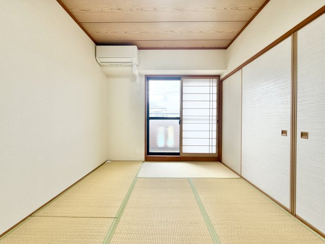ラビデンス守山町南の和室
